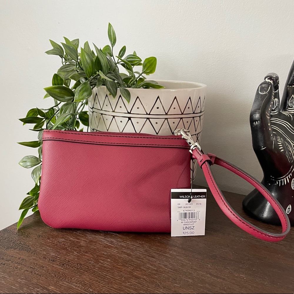 NWT Burgundy Wilson’s Leather Wristlet